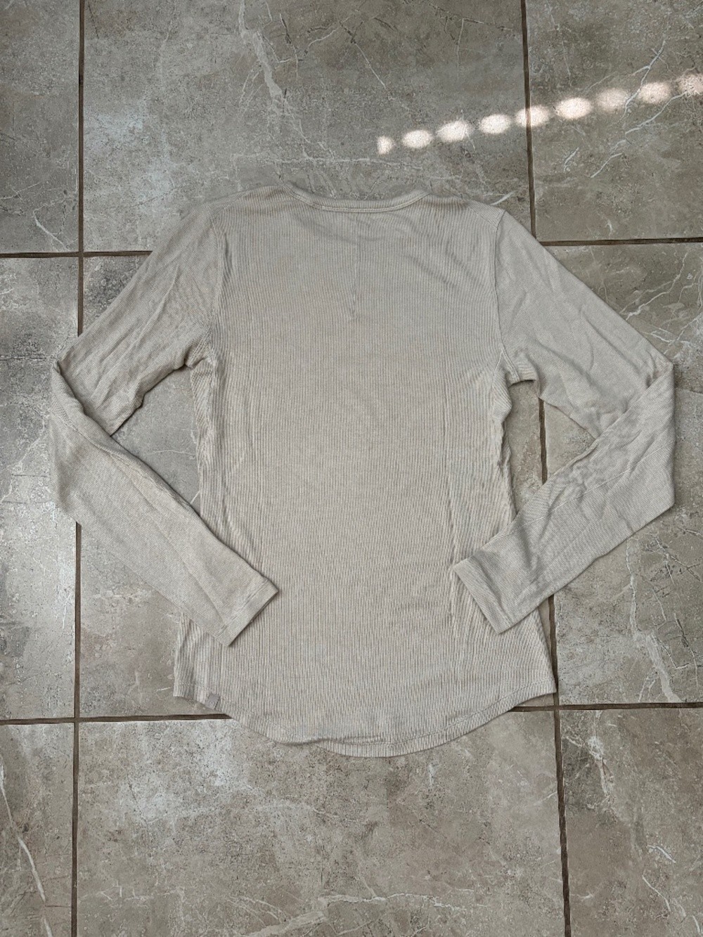 Lululemon Hold Tight Long-Sleeve Shirt - Picture 4 of 7